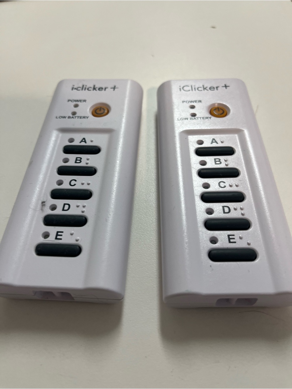 iClicker+ White Student Response Remote - Pair of Remotes - Picture 6 of 8